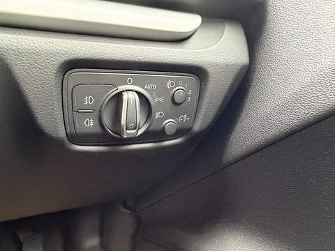 1.6 TDI SE Sportback 5dr Diesel Manual Euro 5 (s/s) (105 ps)