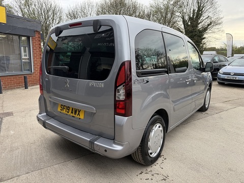 1.6 BlueHDi Allure MPV 5dr Diesel Manual Euro 6 (s/s) (100 ps)