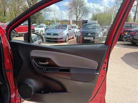 1.5 VVT-h Icon Hatchback 5dr Petrol Hybrid E-CVT Euro 6 (s/s) (100 ps)