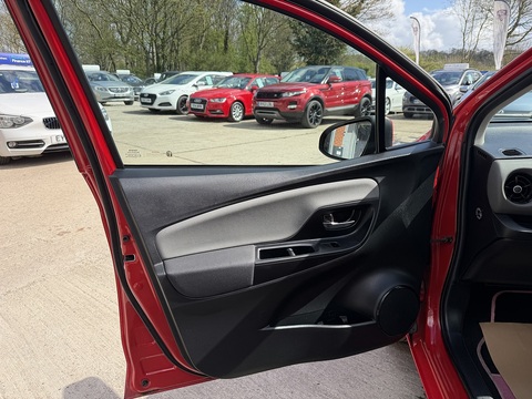 1.5 VVT-h Icon Hatchback 5dr Petrol Hybrid E-CVT Euro 6 (s/s) (100 ps)