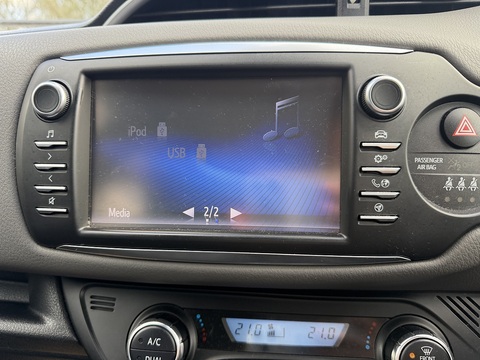 1.5 VVT-h Icon Hatchback 5dr Petrol Hybrid E-CVT Euro 6 (s/s) (100 ps)