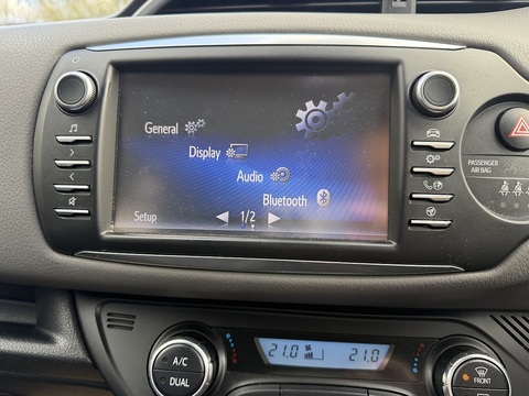 1.5 VVT-h Icon Hatchback 5dr Petrol Hybrid E-CVT Euro 6 (s/s) (100 ps)