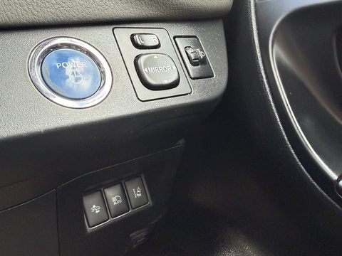 1.5 VVT-h Icon Hatchback 5dr Petrol Hybrid E-CVT Euro 6 (s/s) (100 ps)