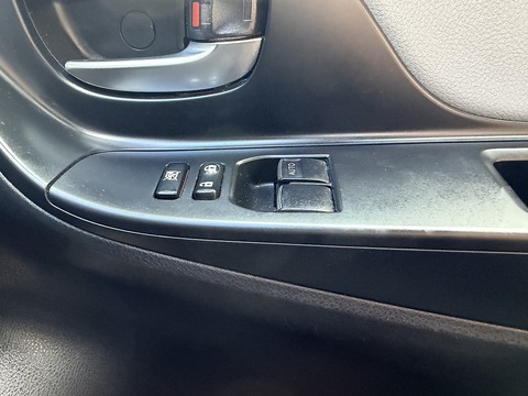 1.5 VVT-h Icon Hatchback 5dr Petrol Hybrid E-CVT Euro 6 (s/s) (100 ps)