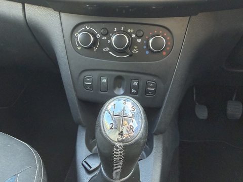 1.5 dCi Laureate Prime Estate 5dr Diesel Manual Euro 6 (s/s) (90 ps)