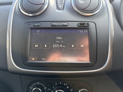 1.5 dCi Laureate Prime Estate 5dr Diesel Manual Euro 6 (s/s) (90 ps)