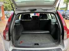 Volvo V50 D R-Design 
