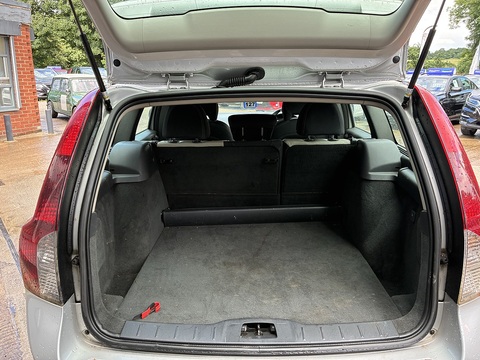 2.0D R-Design Estate 5dr Diesel Manual Euro 4 (136 ps)