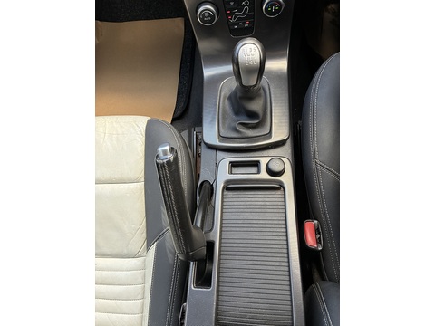 2.0D R-Design Estate 5dr Diesel Manual Euro 4 (136 ps)