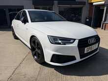Audi A4 AUTO TFSI Black Edition 