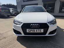 Audi A4 AUTO TFSI Black Edition 