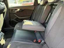 Audi A4 AUTO TFSI Black Edition 