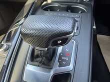 Audi A4 AUTO TFSI Black Edition 