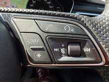 Audi A4 AUTO TFSI Black Edition 
