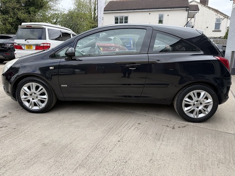 1.2i 16v Design Hatchback 3dr Petrol Manual (a/c) (139 g/km, 79 bhp)
