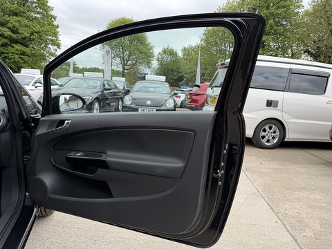 1.2i 16v Design Hatchback 3dr Petrol Manual (a/c) (139 g/km, 79 bhp)