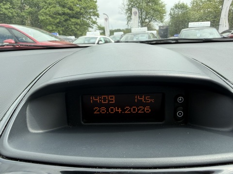 1.2i 16v Design Hatchback 3dr Petrol Manual (a/c) (139 g/km, 79 bhp)