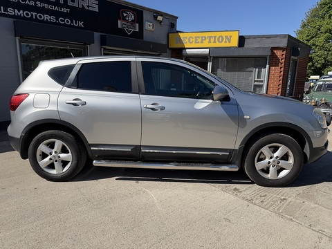 1.6 Acenta Hatchback 5dr Petrol Manual 2WD (159 g/km, 113 bhp)