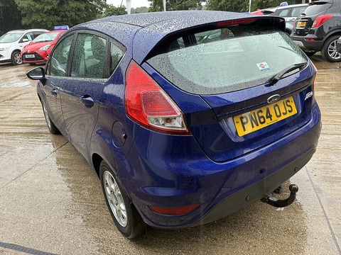 1.6 TDCi ECOnetic Zetec Hatchback 5dr Diesel Manual Euro 5 (s/s) (95 ps)