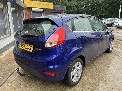 1.6 TDCi ECOnetic Zetec Hatchback 5dr Diesel Manual Euro 5 (s/s) (95 ps)