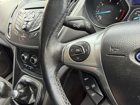 2.0 TDCi Zetec SUV 5dr Diesel Manual AWD Euro 5 (140 ps)