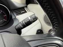 Land Rover Range Rover Evoque AUTO 2.2d SD4 Pure 
