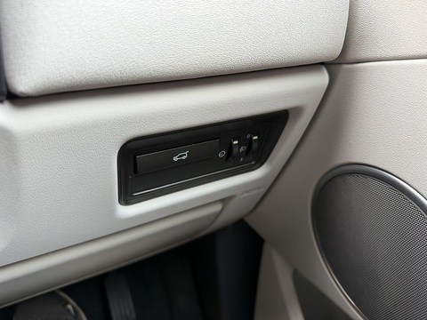 2.2 SD4 Pure SUV 5dr Diesel Auto 4WD Euro 5 (s/s) (190 ps)