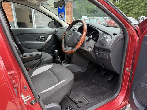 1.5 dCi Laureate Hatchback 5dr Diesel Manual Euro 6 (s/s) (90 ps)