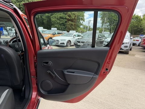 1.5 dCi Laureate Hatchback 5dr Diesel Manual Euro 6 (s/s) (90 ps)