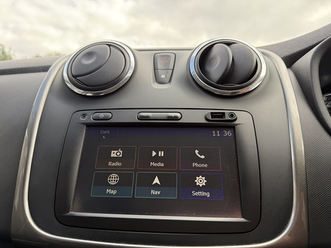 1.5 dCi Laureate Hatchback 5dr Diesel Manual Euro 6 (s/s) (90 ps)