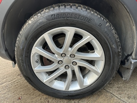 2.2 SD4 SE Tech SUV 5dr Diesel Auto 4WD Euro 5 (s/s) (190 ps)