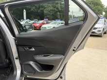 Peugeot E-2008 GT 