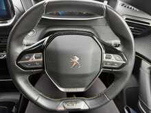 Peugeot E-2008 GT 
