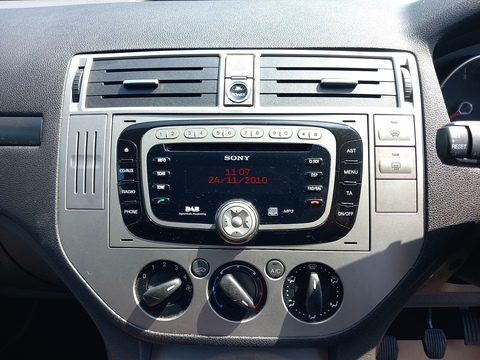 2.0 TDCi Zetec SUV 5dr Diesel Manual 2WD Euro 5 (140 ps)