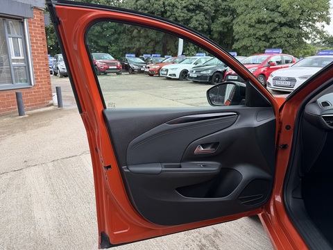 50kWh Elite Nav Hatchback 5dr Electric Auto (7.4Kw Charger) (136 ps)