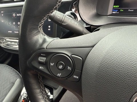 50kWh Elite Nav Hatchback 5dr Electric Auto (7.4Kw Charger) (136 ps)