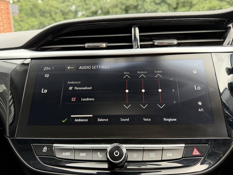 50kWh Elite Nav Hatchback 5dr Electric Auto (7.4Kw Charger) (136 ps)