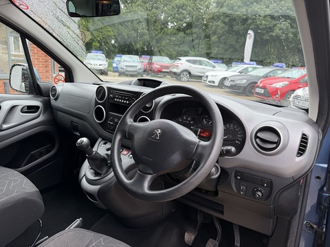  MPV 1.6 Manual Diesel