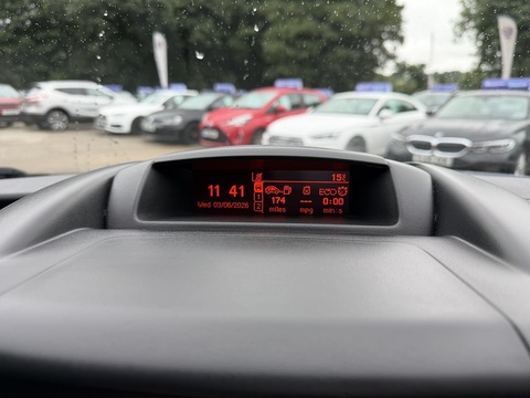 MPV 1.6 Manual Diesel