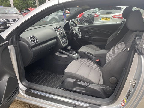 2.0 TDI CR SE Cabriolet 2dr Diesel DSG Euro 5 (140 ps)