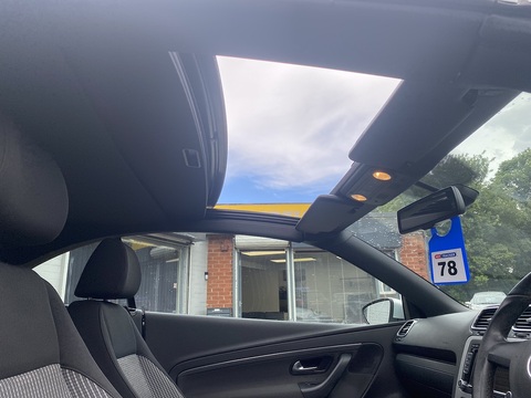 2.0 TDI CR SE Cabriolet 2dr Diesel DSG Euro 5 (140 ps)