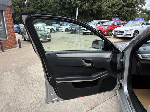2.1 E220 CDI AMG Sport Saloon 4dr Diesel G-Tronic+ Euro 5 (s/s) (170 ps)