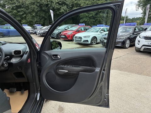 VTi Exclusive MPV 1.6 Automatic Petrol