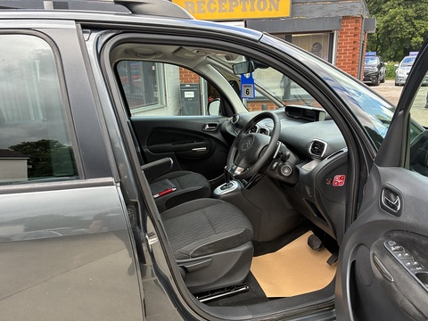 VTi Exclusive MPV 1.6 Automatic Petrol