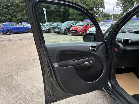 VTi Exclusive MPV 1.6 Automatic Petrol