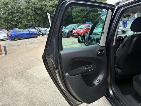 VTi Exclusive MPV 1.6 Automatic Petrol