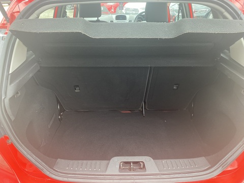1.25 Zetec Hatchback 5dr Petrol Manual Euro 5 (82 ps)