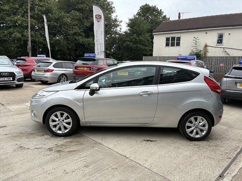 1.25 Zetec Hatchback 3dr Petrol Manual (129 g/km, 81 bhp)