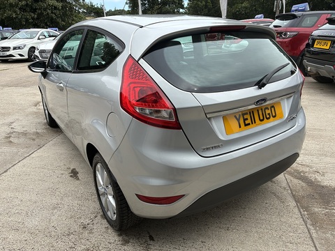 1.25 Zetec Hatchback 3dr Petrol Manual (129 g/km, 81 bhp)