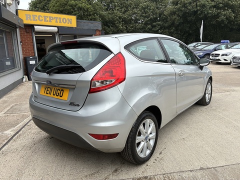 1.25 Zetec Hatchback 3dr Petrol Manual (129 g/km, 81 bhp)